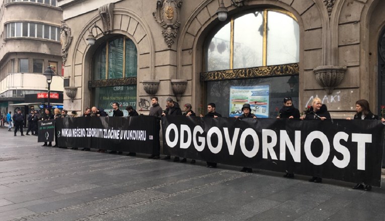 Akcija u Beogradu: "Nikad nećemo zaboraviti zločine u Vukovaru"