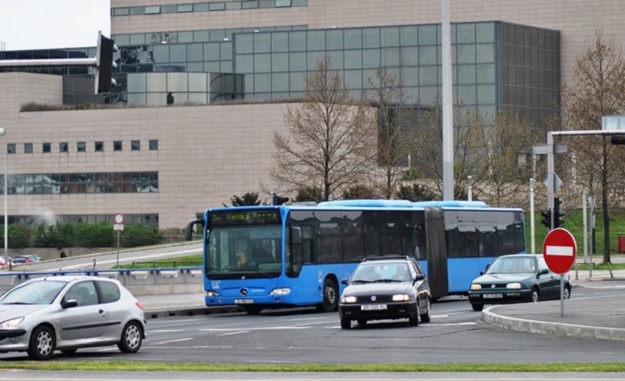 Incident u autobusu ZET-a: "Vozač me prvo vrijeđao i govorio grozote pa pitao imam li krsni list"