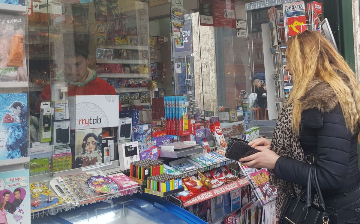FOTO Zagrepčani navalili na ZET-ove karte po 4 kune, ali evo što im smeta