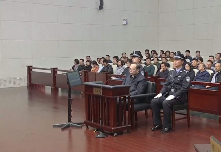 Potencijalni nasljednik kineskog predsjednika osuđen na doživotni zatvor zbog primanja mita