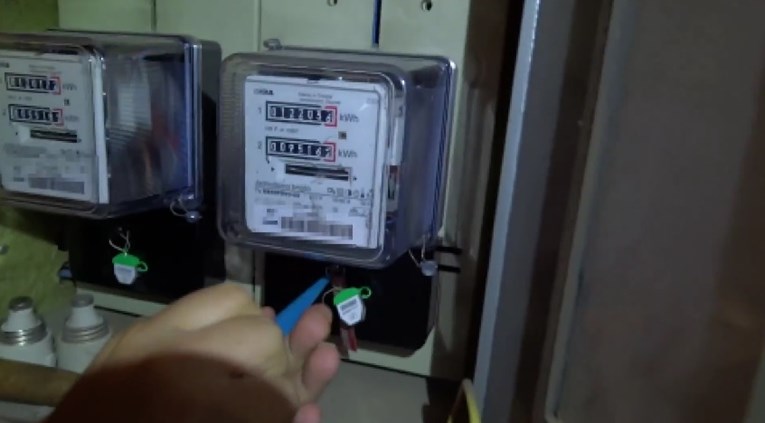 HEP: Živi zid isključenima uključuje struju, to je opasno po život