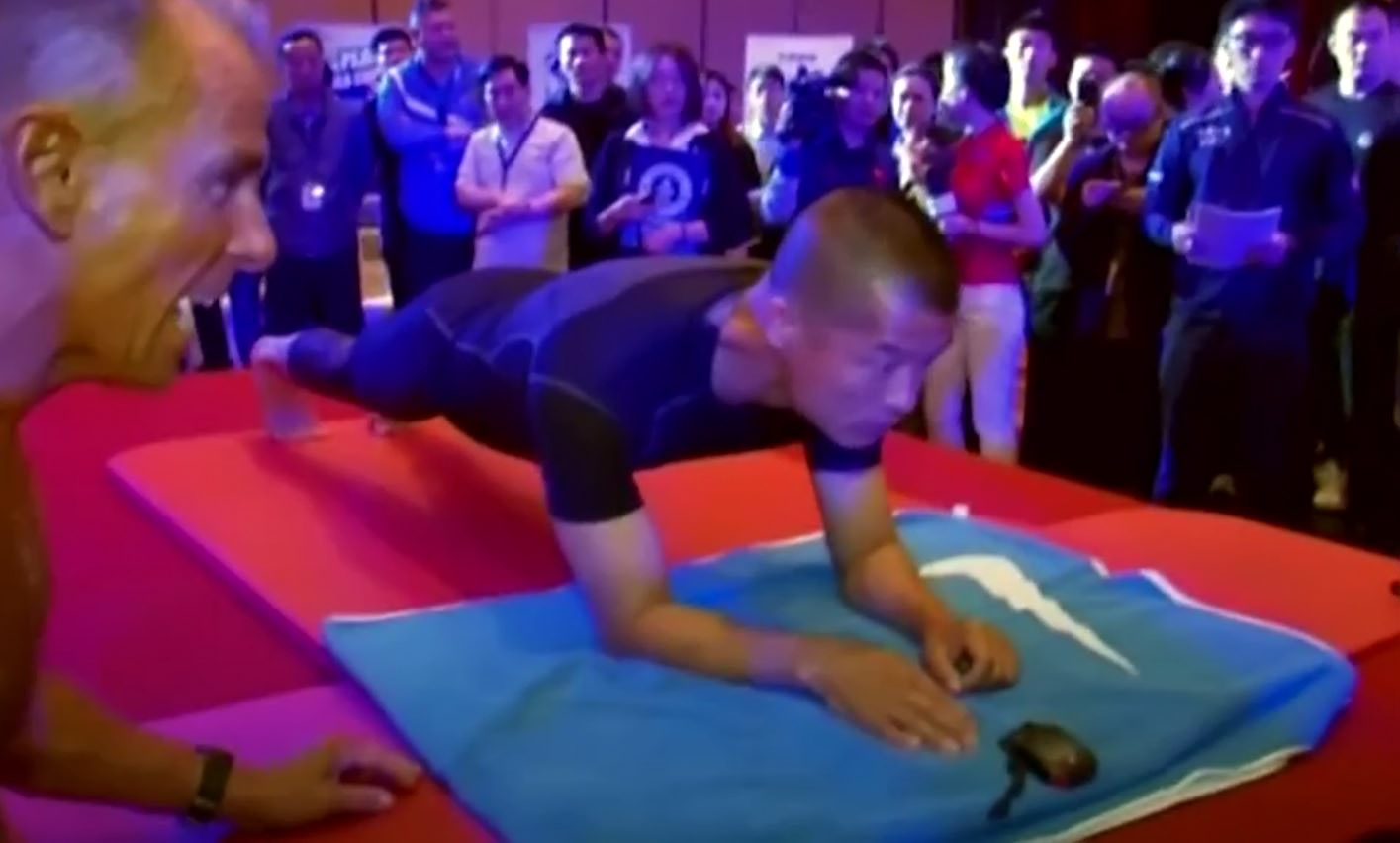 Zanima li vas koliki je Guinnessov rekord u planku?