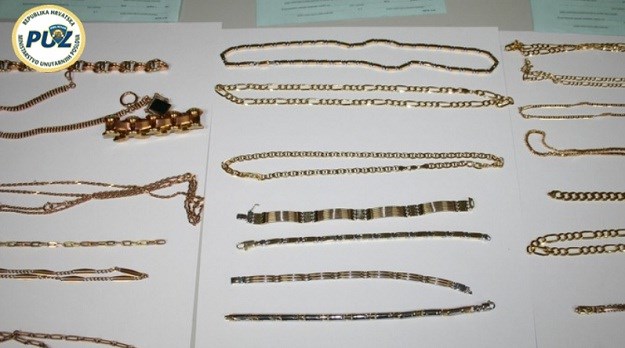 Policija uhvatila Rumunje koji su ukrali zlato vrijedno 160 tisuća kuna