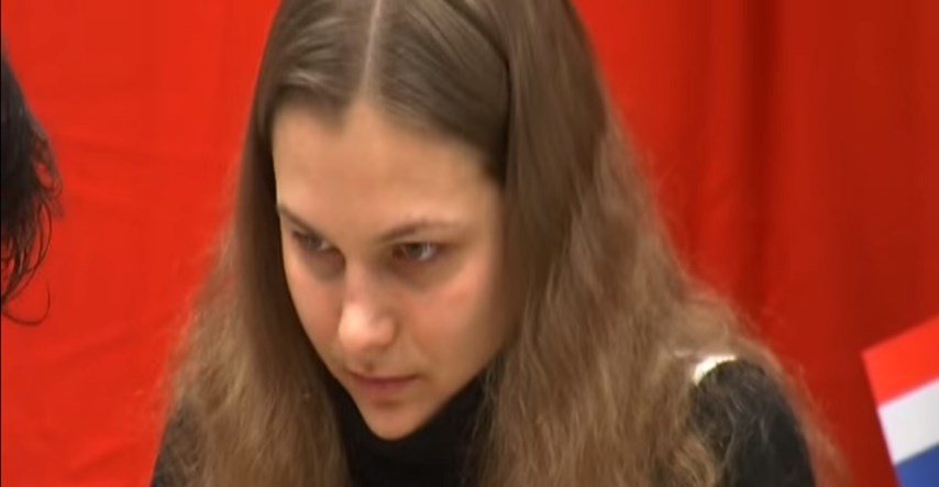 "NE ŽELIM NOSITI HIDŽAB" Šahovska prvakinja odustala od SP-a u Saudijskoj Arabiji