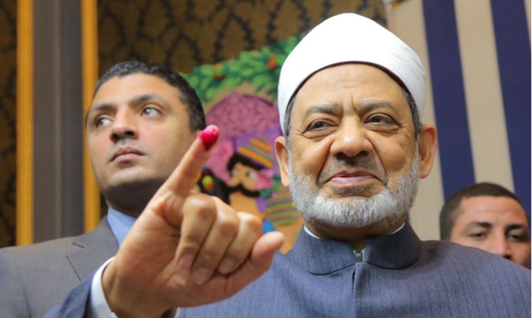 Vrhovni imam egipatske džamije izazvao buru izjavom o poligamiji