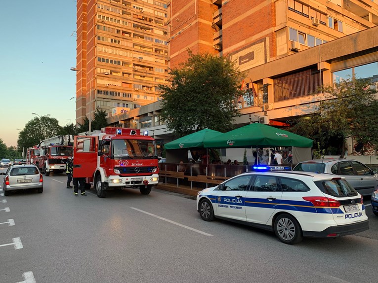 Gorjelo na balkonu stana u Zagrebu, vatrogasci ugasili požar