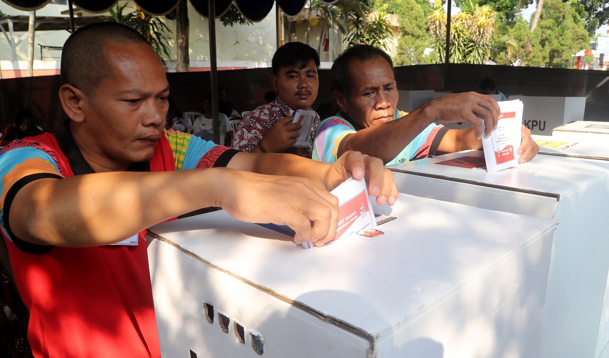 U Indoneziji više od 270 umrlih od prekomjernog rada na brojanju glasova