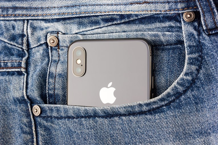 Apple smanjuje proizvodnju iPhonea