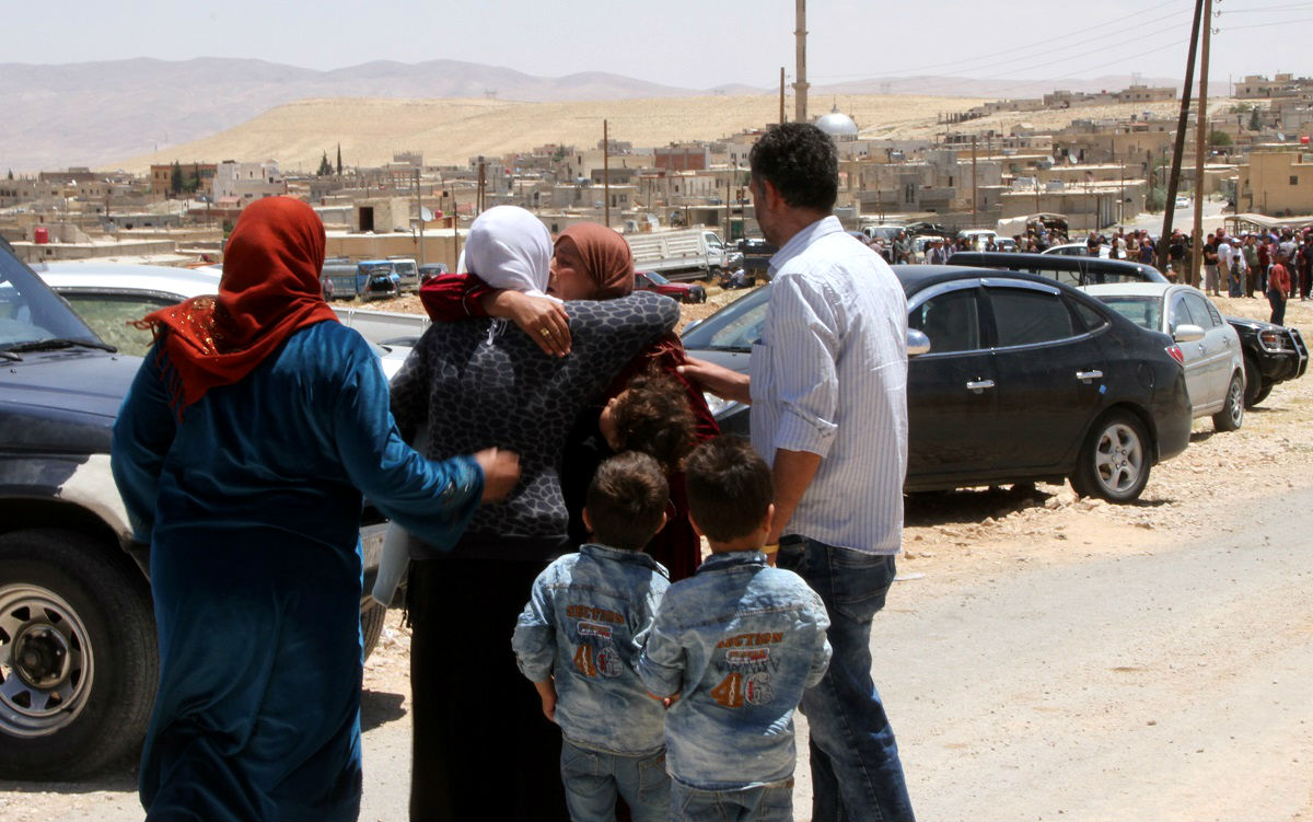 Ljudi napuštaju zadnje uporište ISIS-a u Siriji. Na putu ih je 90 umrlo