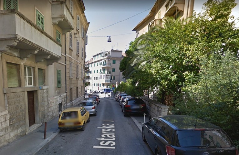 Tragedija u Splitu: Mladić se penjao po zgradi pa pao i poginuo