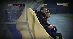 Što radi igrač Istre ispod deke na utakmici protiv Dinama?