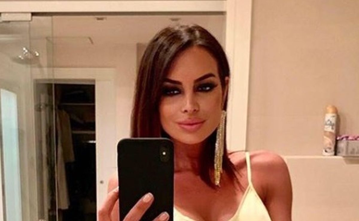 Iva Jerković dala naslutiti da ispod haljine ne nosi grudnjak i zapalila fanove
