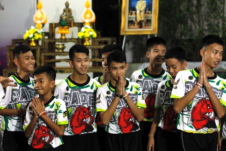 Spašeni tajlandski dječaci dobit će dresove hrvatske nogometne reprezentacije