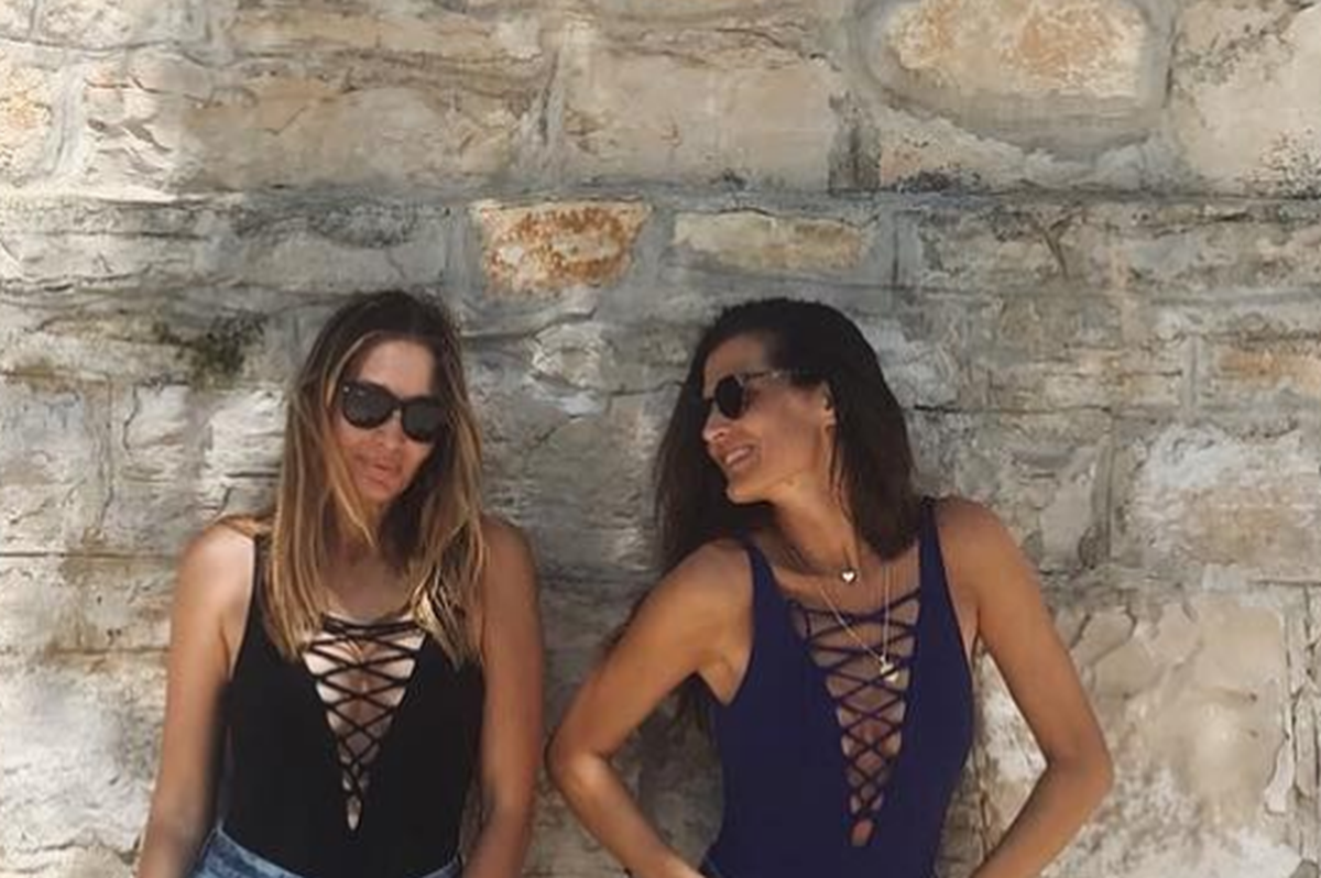 Tatjana Dragović i Iva Radić u badiću i vrućim hlačicama pokazale "bezobrazno duge" noge