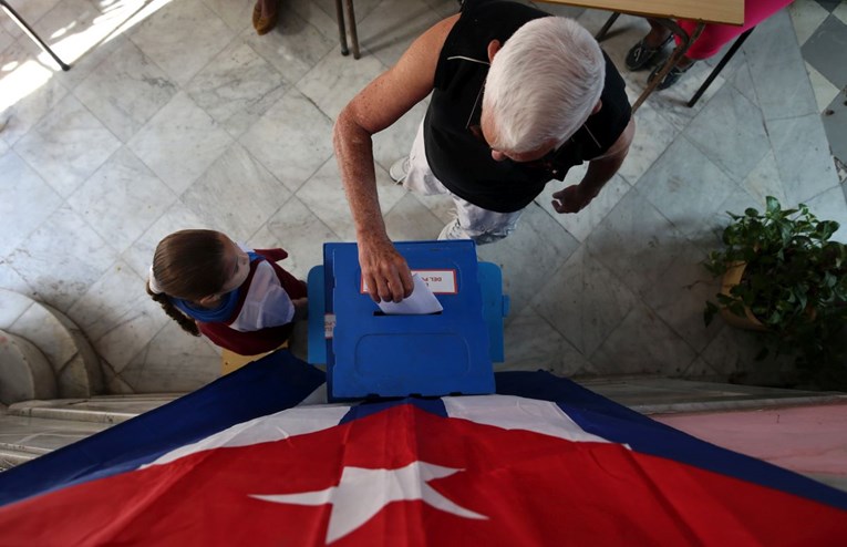 Kuba izlazi na važan referendum o socijalizmu i kapitalizmu