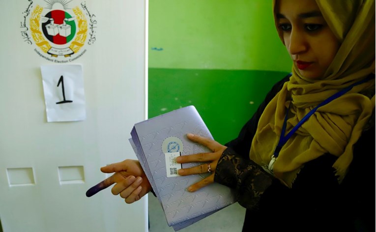 Opet otvorena birališta u Afganistanu, jučer je bilo preko 30 mrtvih