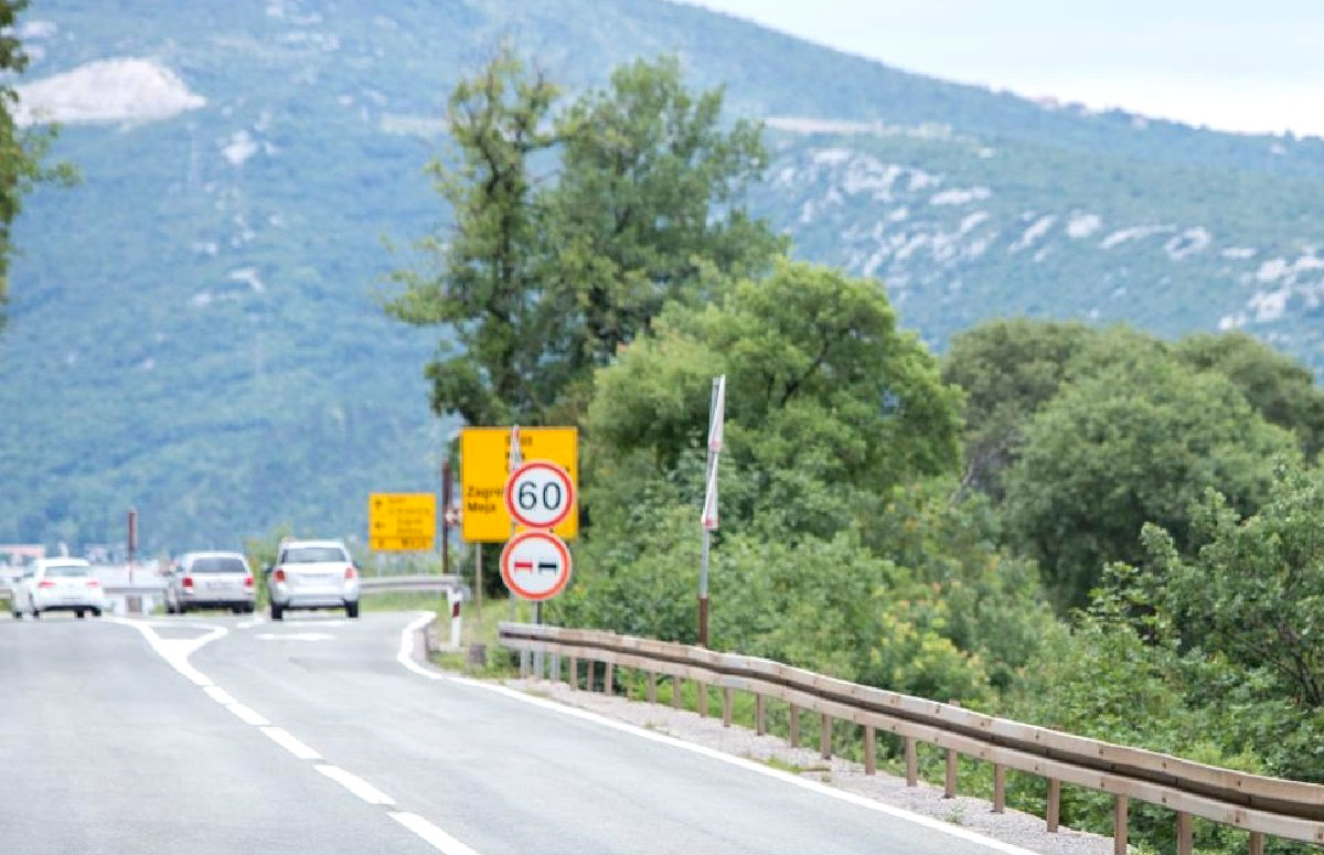Na Jadranskoj magistrali kod Senja puše jak vjetar