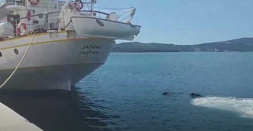 Na hrvatskom brodu kojim se koristi crnogorska mornarica nađeno 50 kg kokaina
