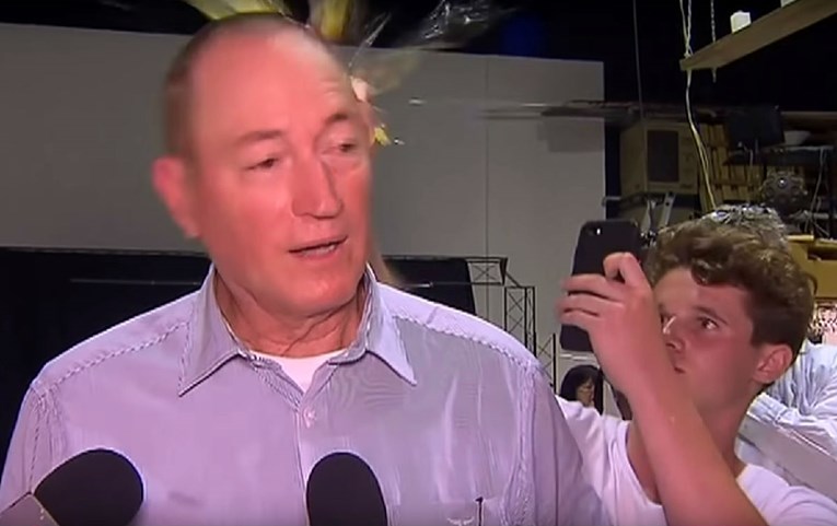 Mladić koji je političara pogodio jajem donirao novac žrtvama s Novog Zelanda