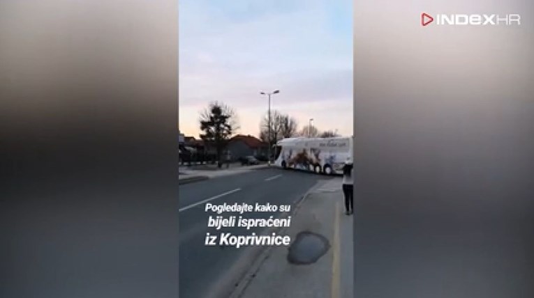 "Ja te volim Hajduče" - orilo se Koprivnicom dok je odlazio Hajdukov bus