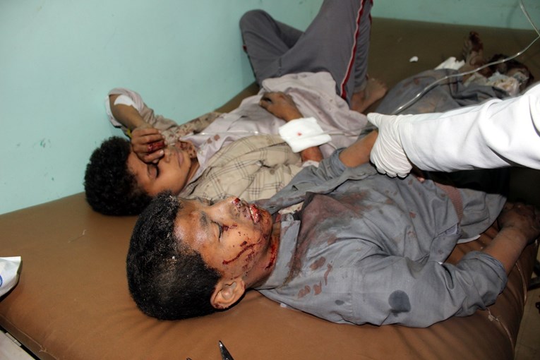 Uznemirujuće snimke: Snimljeni posljednji trenuci 40-ero djece ubijene u Jemenu