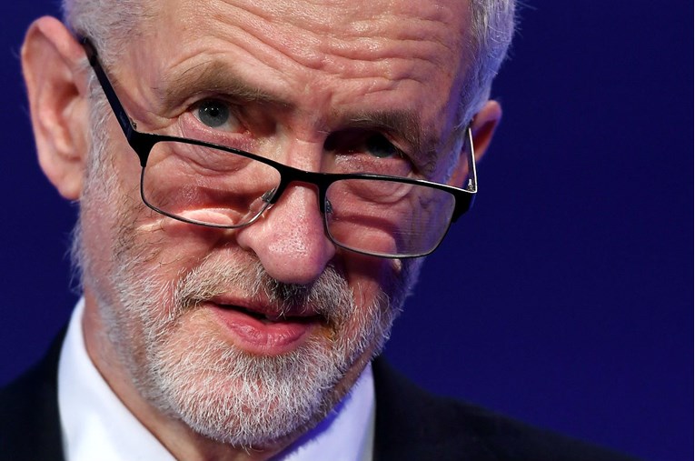 Corbyn više neće predstavljati laburiste u britanskom parlamentu