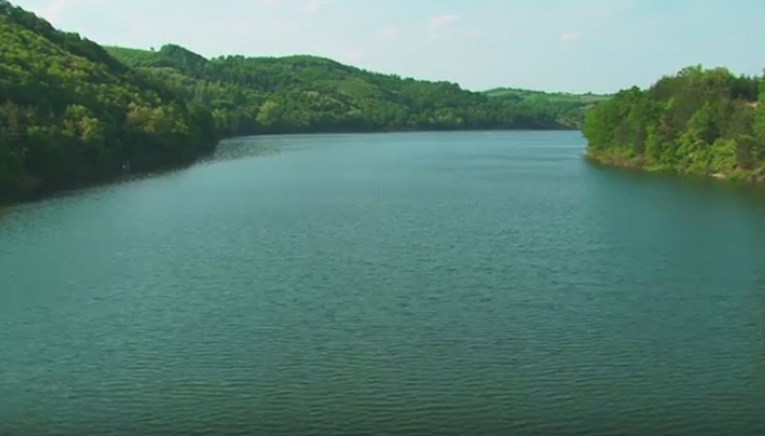 Predivno jezero u Srbiji koje svake godine uzima živote krije jezivu legendu