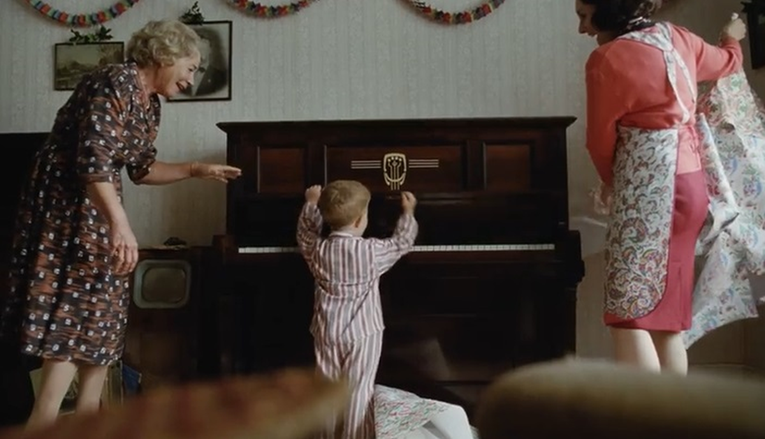 Elton John u najiščekivanijoj božićnoj reklami svijeta - raspekmezit ćete se