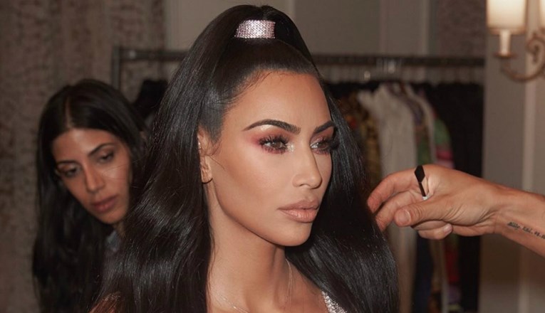 Ne slijedite njen primjer: Kim Kardashian otkrila svoju nezdravu beauty naviku