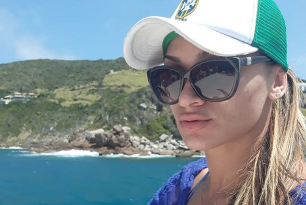 Muškarac masturbirao tijekom fotografiranja MMA borkinje. Nije dobro prošao