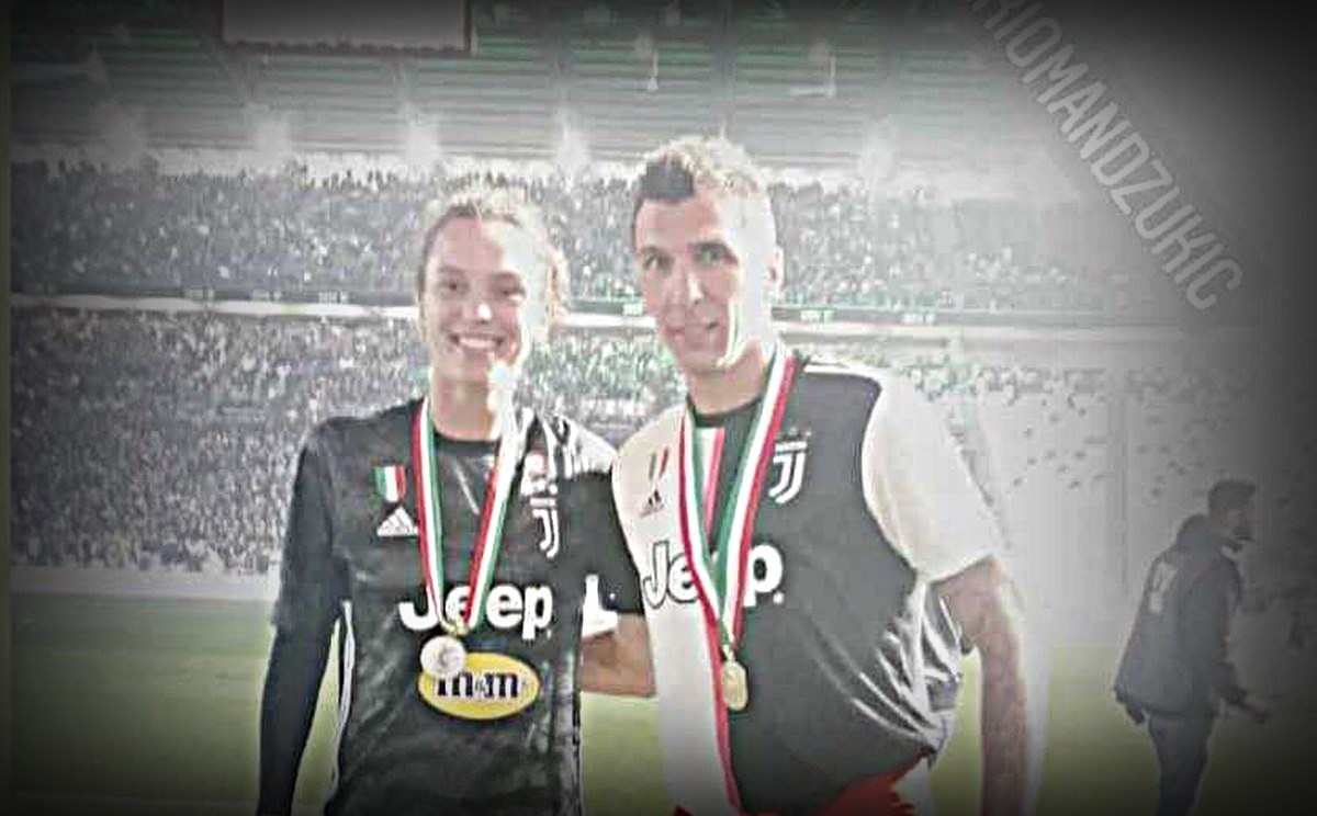 Tko je djevojka koja slavi s Mandžom? Hrvatica je i obožava nogomet