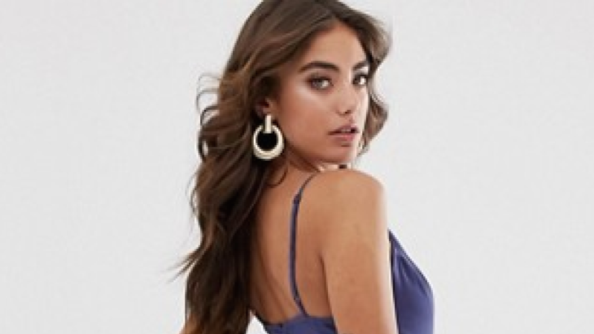 ASOS razljutio ljude detaljem na haljini: "Ovako varate kupce"