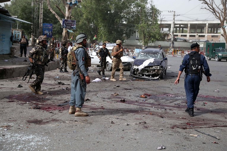 Traju teške borbe s talibanima u Afganistanu