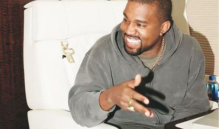 Kanye West danas ima milijune, ali nekad je radio posao koji mnogi mrze
