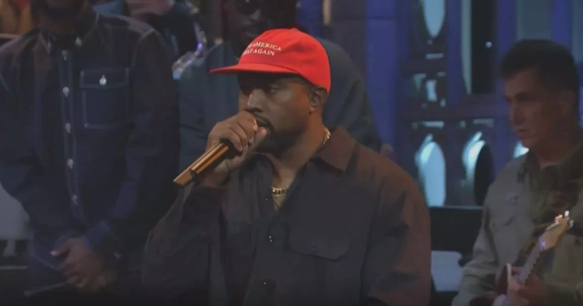 Kanye West održao govor o demokratima nakon nastupa, publika ga ismijala