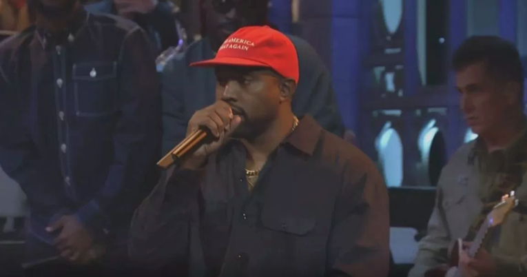 Kanye West održao govor o demokratima nakon nastupa, publika ga ismijala