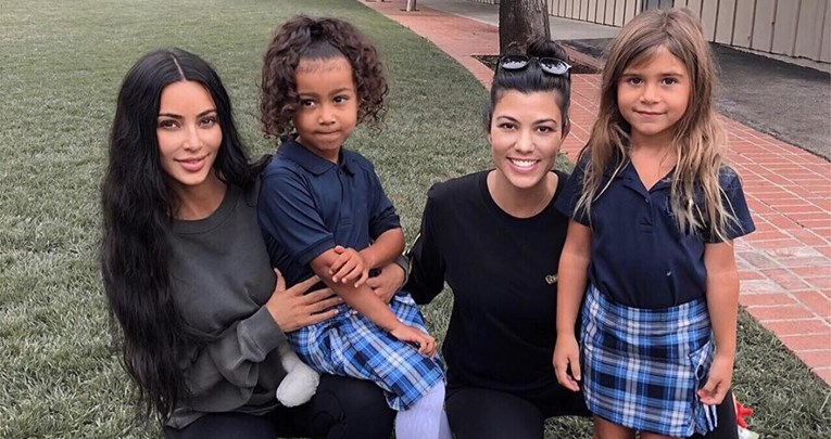 Kourtney Kardashian prozvali zbog kćeri koja nosi cipele od 4500 kuna