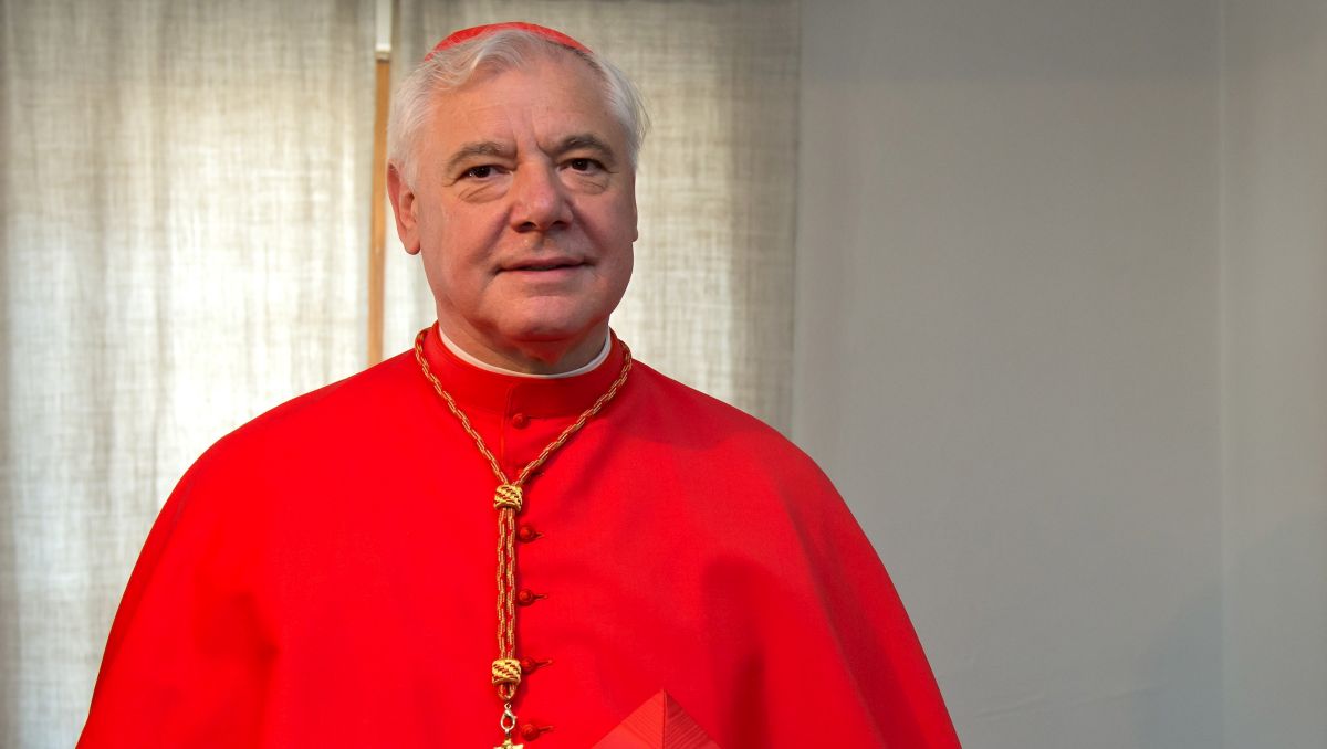 Otpušteni konzervativni kardinal napisao manifest protiv Pape?