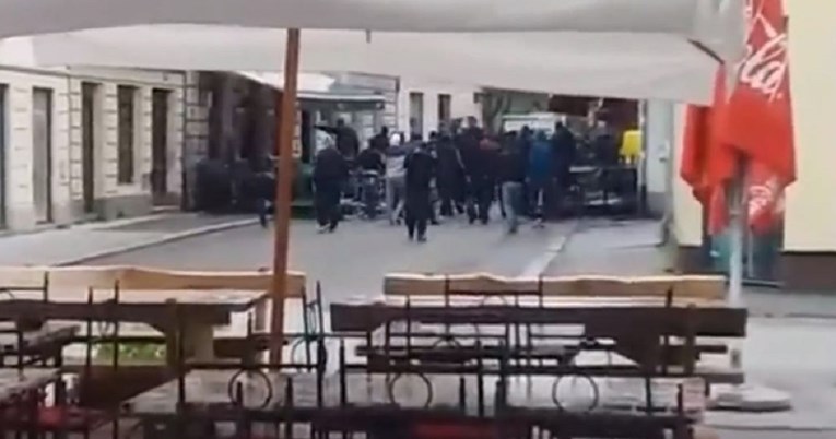 Neredi u Karlovcu: Navijači tvrde da su se potukli BBB-i i Torcida