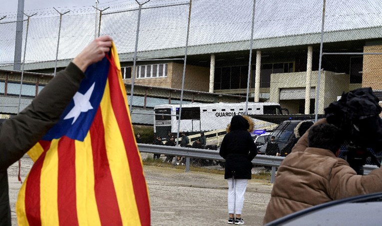 Optuženi katalonski čelnici dovedeni u Madrid gdje čekaju suđenje