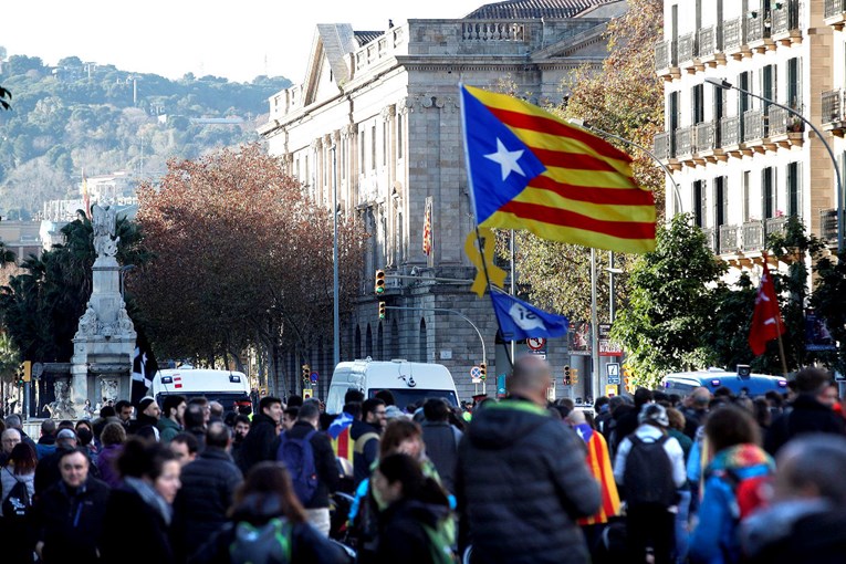 Katalonski lideri u Španjolskoj osuđeni na kazne zatvora od 9 do 13 godina