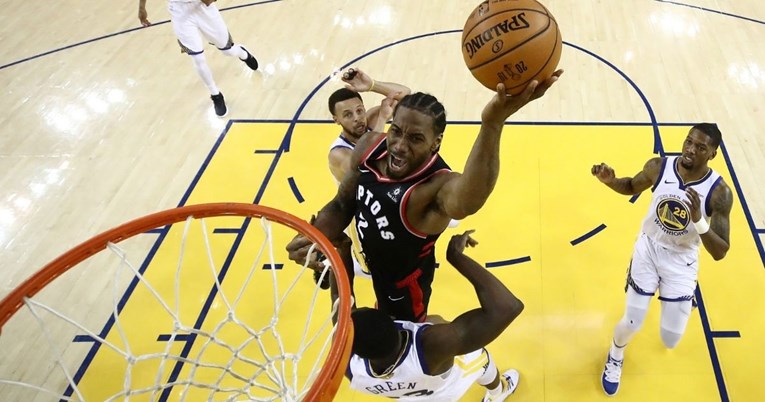 Curryjeva utakmica karijere nije pomogla Warriorsima, Toronto poveo u finalu