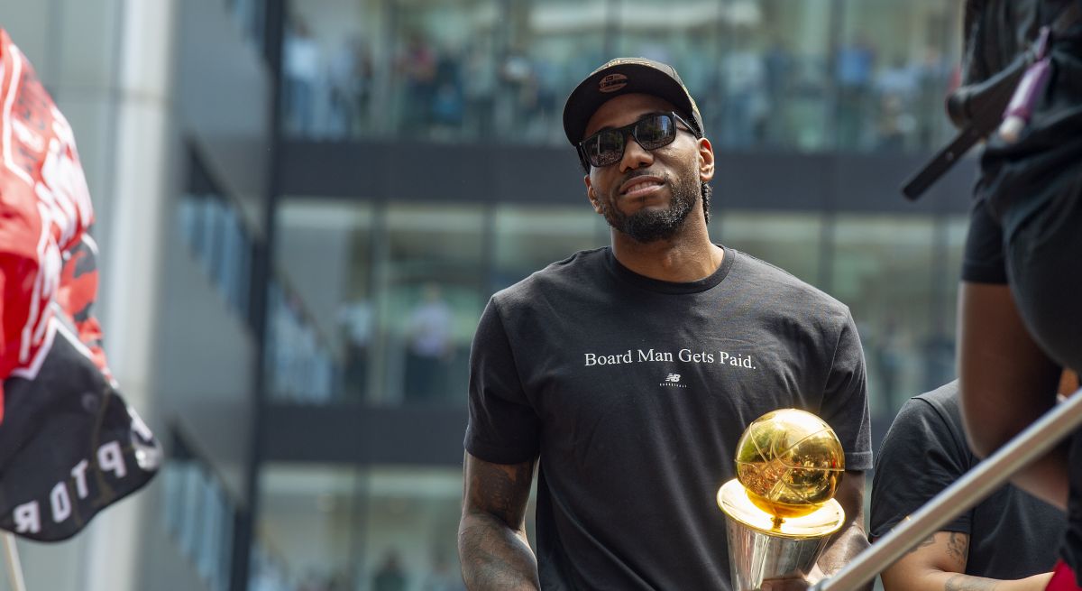 Kawhi na proslavi naslova u Torontu oduševio sve i dokazao da je zabavan lik