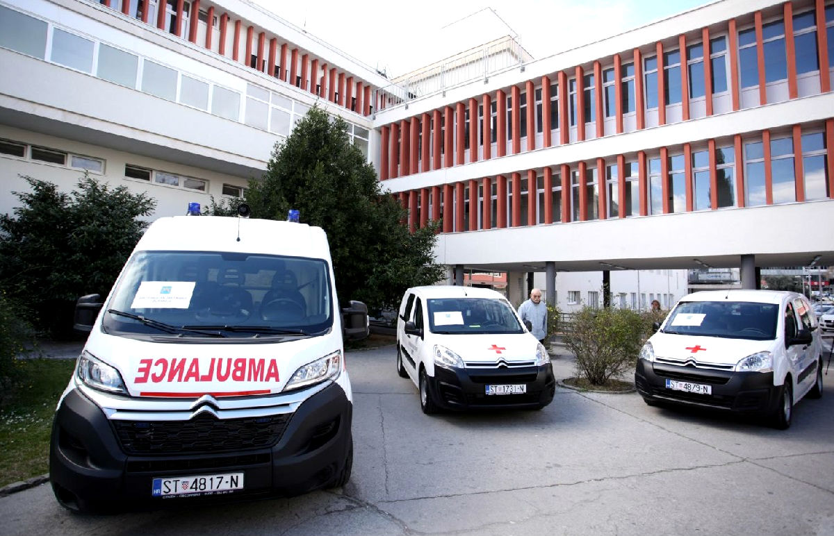 Ženu u Sinju napao pas, teško je ozlijeđena