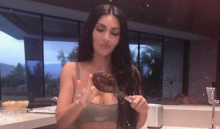 Kim Kardashian javno se ispričala zbog izjava na račun anoreksičnog izgleda