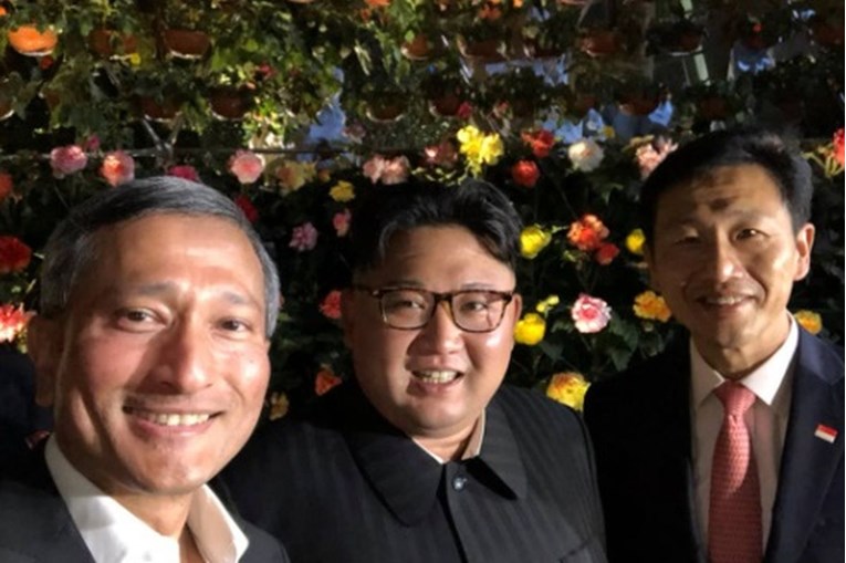 Kim Jong-un noć prije sastanka s Trumpom opalio svoj prvi javni selfie