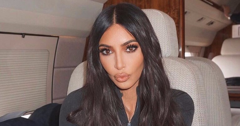 Kim Kardashian objavila novu fotku dvomjesečnog sina: "Spava li on dovoljno?"