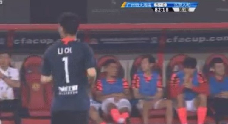 Srpski trener u napad stavio dva golmana jer nije imao tko igrati