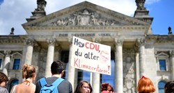 Novi prosvjed za klimu u Njemačkoj, školarci okružili parlament