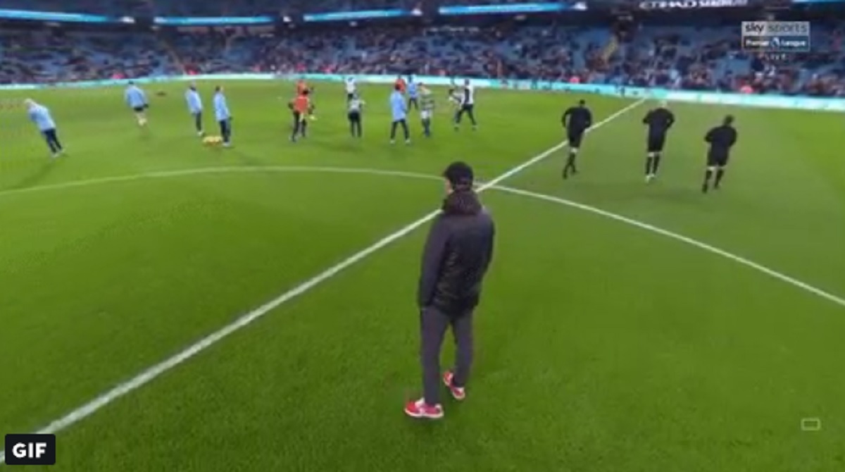 Pogledajte što je radio Klopp dok su se njegovi igrači zagrijavali prije Cityja